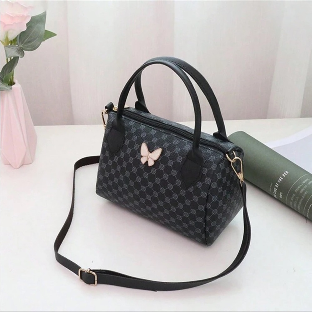 ⚠️Clearance Butterfly Cylindrical Crossbody Bag Black /White /Pink /Blue /Brown - Picture 4 of 12